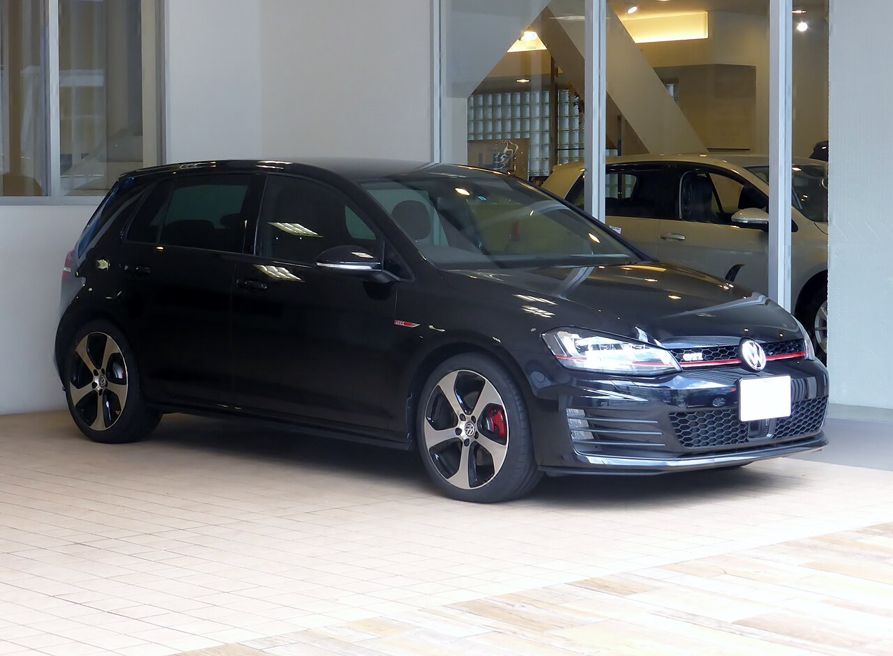 Front view of a Volkswagen Golf GTI Mk7